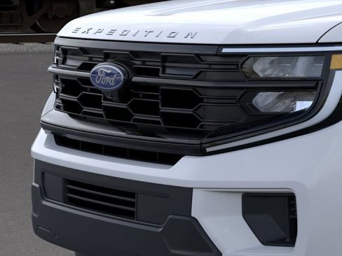 New 2026 Ford Expedition Active RWD image 17