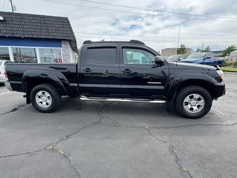 Used 2015 Toyota Tacoma 4x4 Double Cab image 9