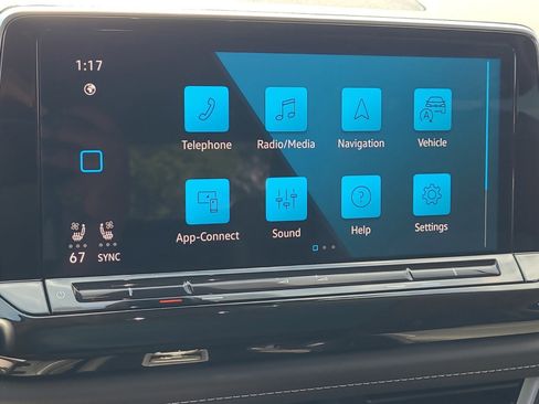 Used 2025 Volkswagen Atlas SE image 20