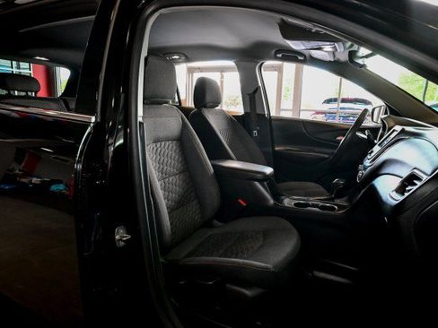 Used 2019 Chevrolet Equinox LT FWD image 26