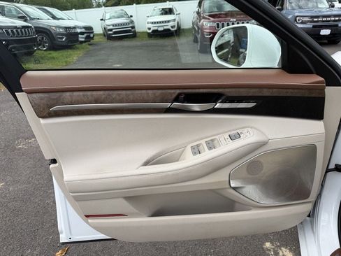 Used 2020 Genesis G90 5.0 Ultimate AWD/4WD image 9