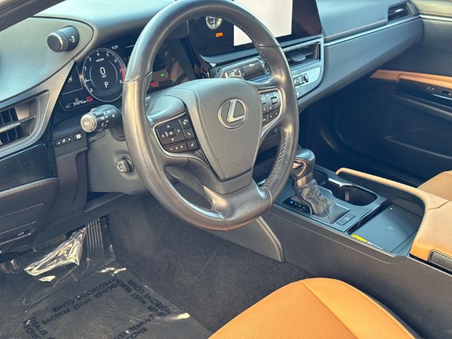 Used 2025 Lexus ES 350 w/ Premium Package FWD image 19