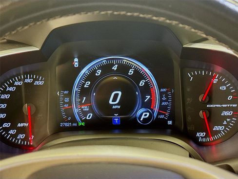 Used 2019 Chevrolet Corvette Stingray Convertible w/ 1LT RWD image 12