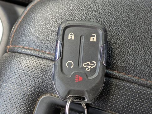 Used 2021 GMC Sierra 1500 AT4 image 32