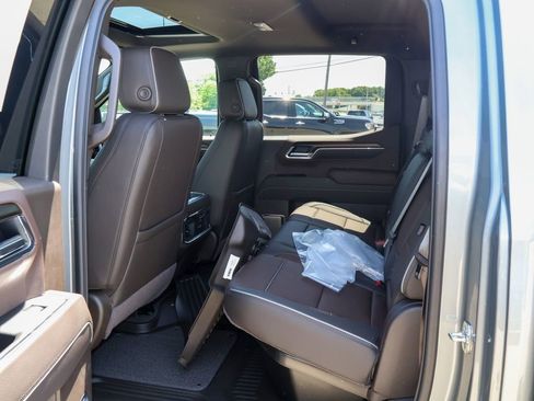 New 2026 GMC Sierra 1500 Denali w/ Technology Package AWD/4WD image 12