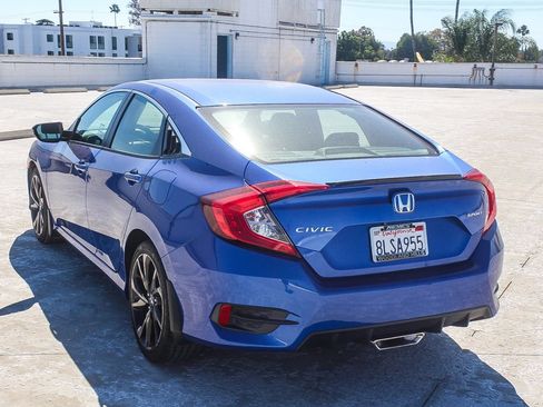 Used 2019 Honda Civic Sport image 4