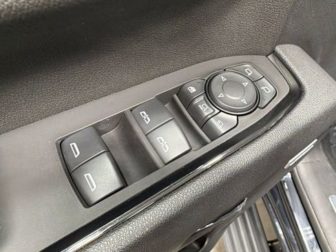 Used 2025 GMC Sierra 2500 AT4 w/ AT4 Premium Plus Package AWD/4WD image 29