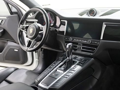 Used 2021 Porsche Macan AWD/4WD image 29