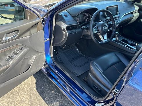 Used 2020 Nissan Altima 2.5 SR FWD image 14