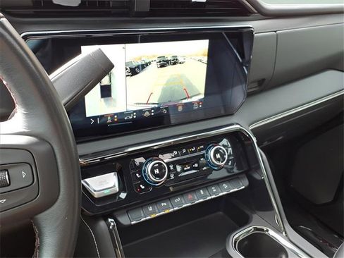 Used 2024 GMC Sierra 2500 AT4X image 30