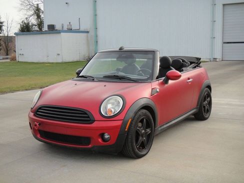 Used 2010 MINI Cooper Convertible FWD image 2