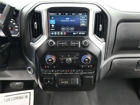 Used 2019 Chevrolet Silverado 1500 LT w/ All-Star Edition image 17