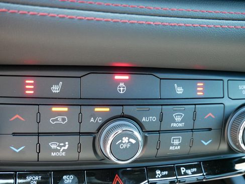 New 2024 Dodge Durango R/T w/ Blacktop Package image 9