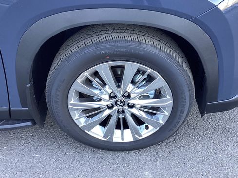 New 2026 Toyota Grand Highlander Platinum image 16