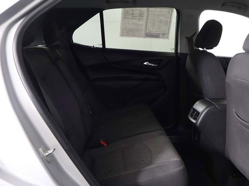 Used 2020 Chevrolet Equinox LT w/ Driver Convenience Package image 28