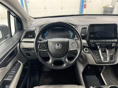 Used 2022 Honda Odyssey EX-L image 11