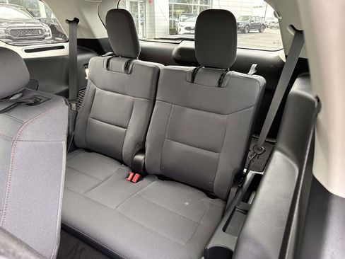 Used 2025 Ford Explorer Active image 14