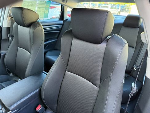 Used 2019 Honda Accord LX image 18