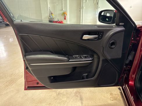 Used 2017 Dodge Charger SXT w/ AWD Plus Group image 35