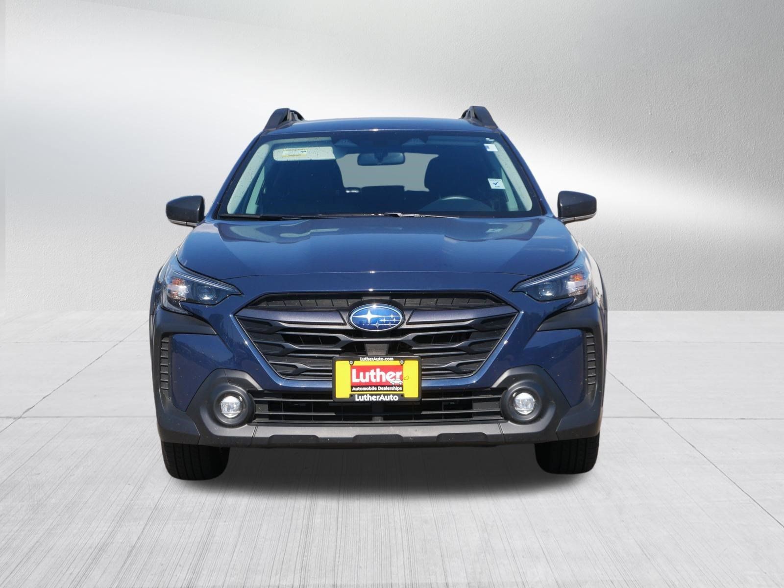 Used 2024 Subaru Outback AWD/4WD image 2
