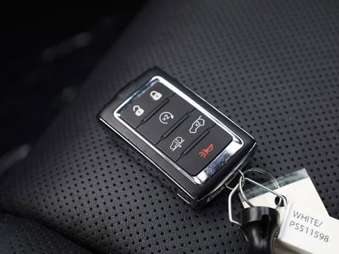 Used 2023 Jeep Grand Wagoneer 4WD image 39