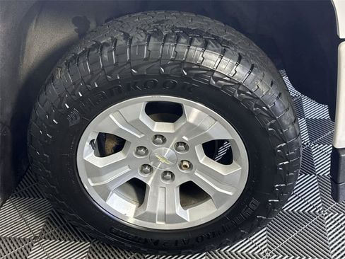 Used 2018 Chevrolet Silverado 1500 LTZ Z71 AWD/4WD image 10