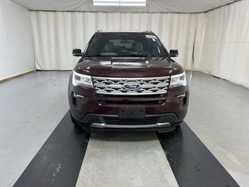 Used 2018 Ford Explorer XLT w/ Equipment Group 202A image 3