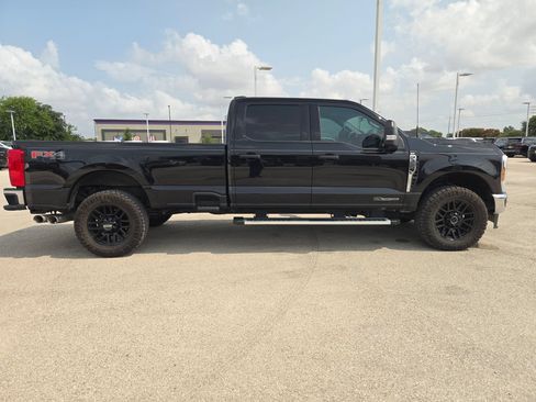 Used 2024 Ford F350 XLT AWD/4WD image 2
