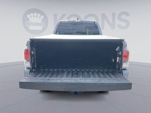 Used 2021 Toyota Tacoma Limited AWD/4WD image 26
