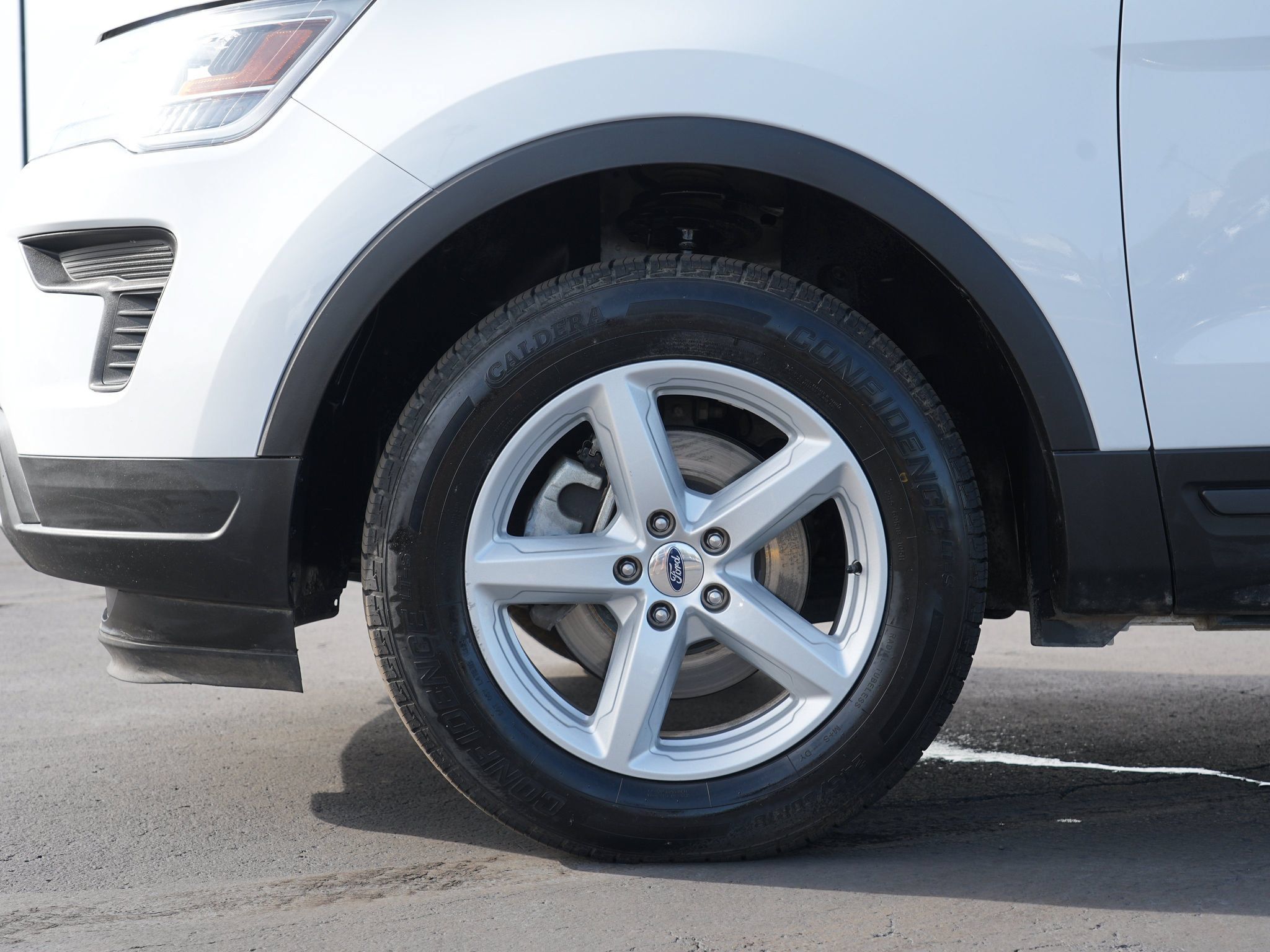Used 2018 Ford Explorer 4WD w/ Class II Trailer Tow Package image 11