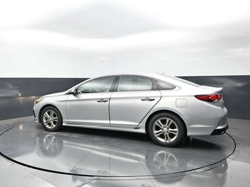 Used 2018 Hyundai Sonata Sport FWD image 2