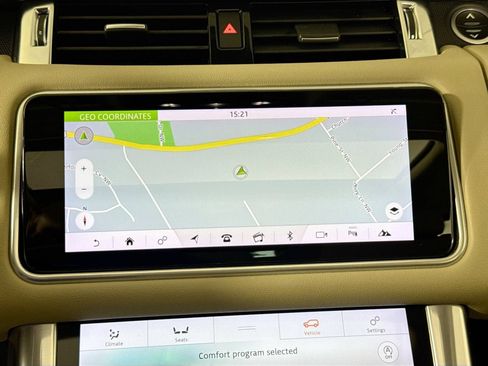 Used 2019 Land Rover Range Rover Sport HSE image 15