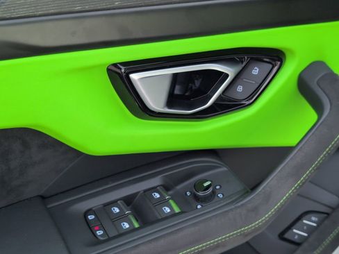 Used 2023 Lamborghini Urus S image 14