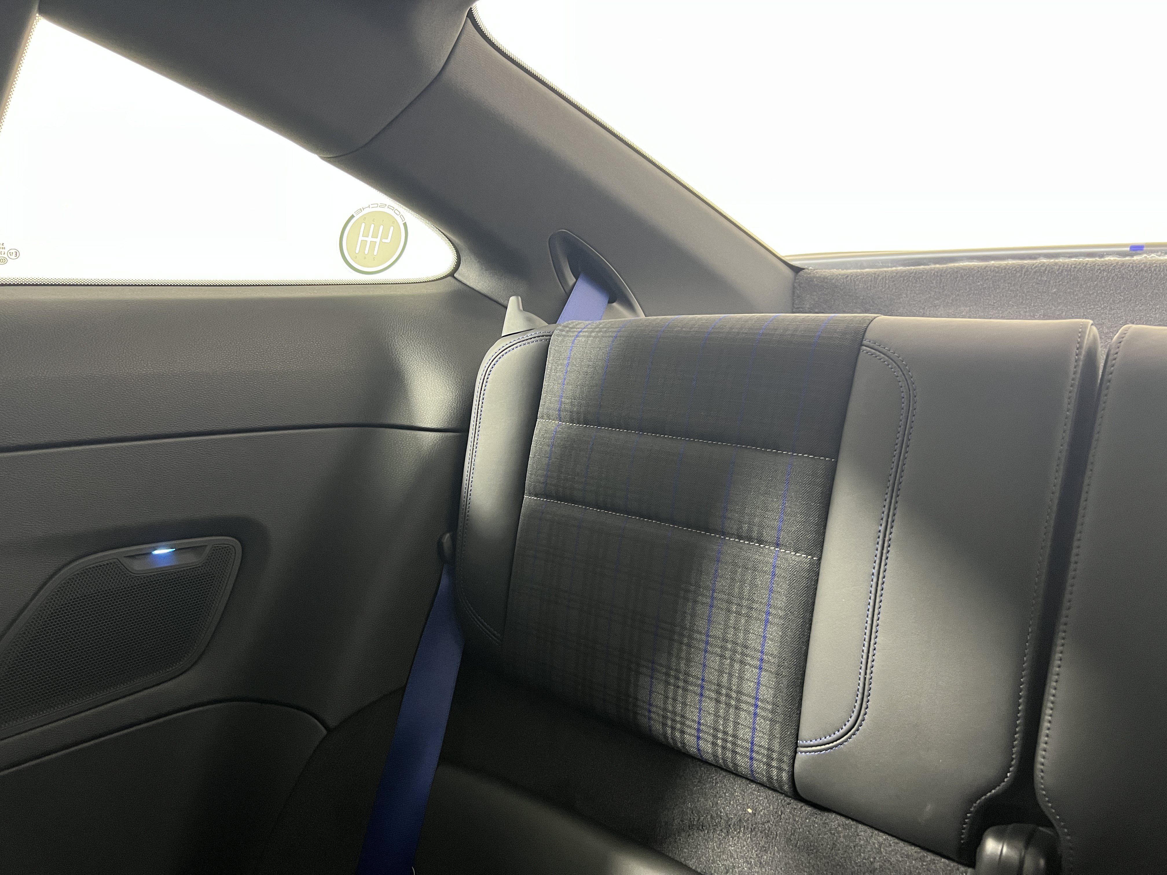 Certified 2025 Porsche 911 Carrera T RWD image 15