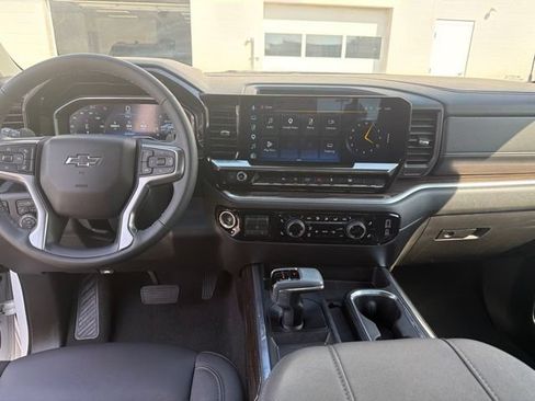 Used 2025 Chevrolet Silverado 1500 RST w/ Convenience Package II AWD/4WD image 22