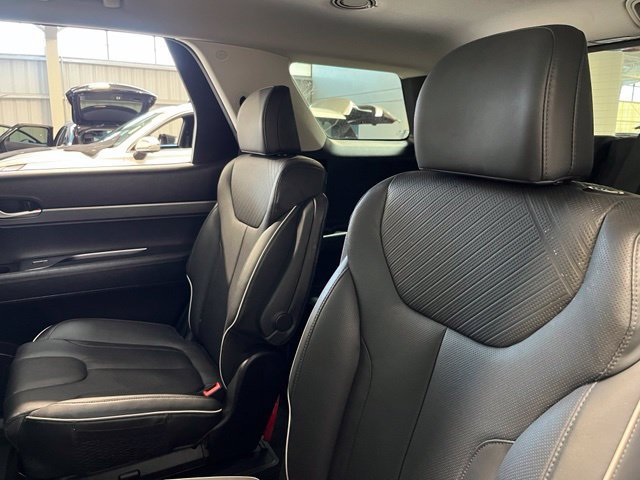 Used 2025 Hyundai Palisade SEL FWD image 19