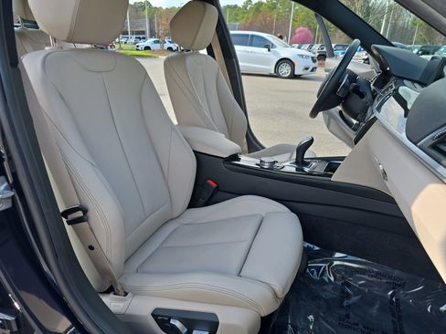 Used 2016 BMW 340i xDrive Sedan image 10