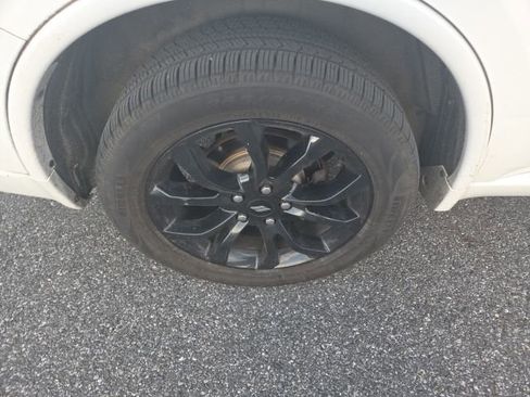 Used 2019 Dodge Durango SXT AWD/4WD image 16
