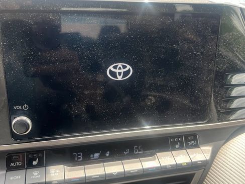 Used 2025 Toyota Camry SE w/ Convenience Package AWD/4WD image 12
