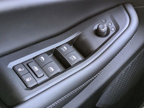 New 2025 Jeep Grand Cherokee L Laredo image 26