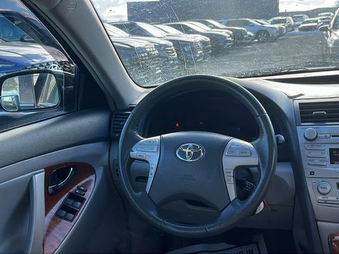 Used 2010 Toyota Camry XLE image 20