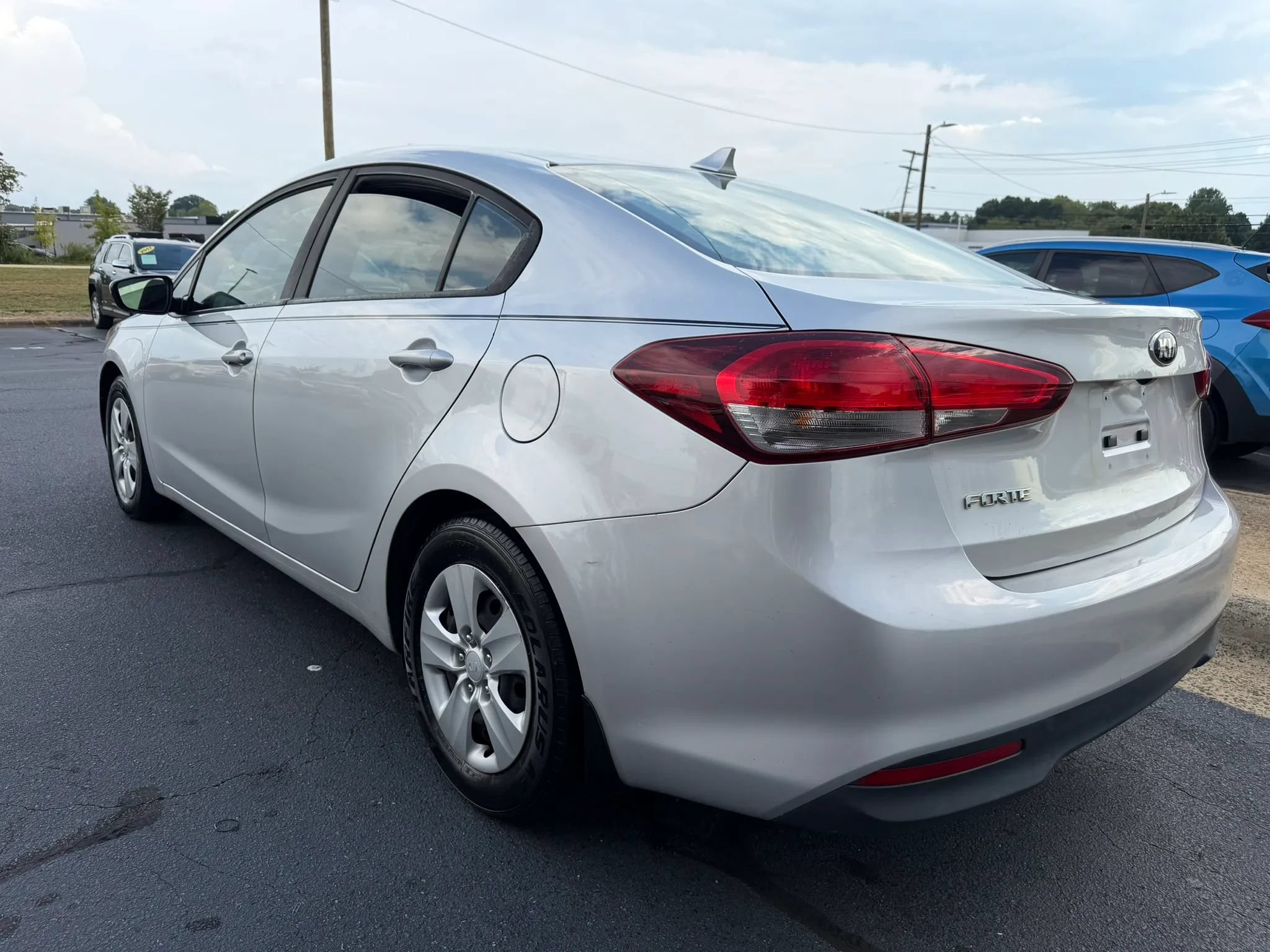 Used 2017 Kia Forte LX w/ LX Popular Package FWD image 5