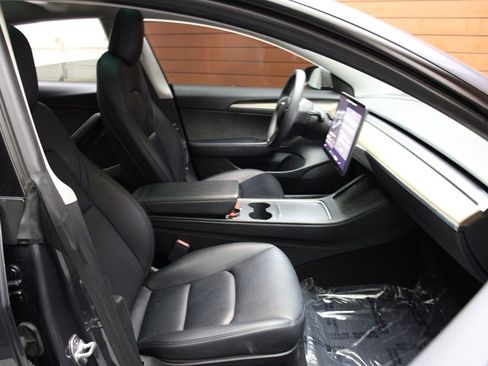 Used 2023 Tesla Model 3 Standard Range image 50