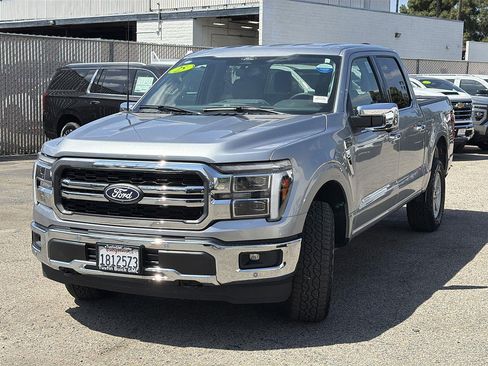 Used 2025 Ford F150 Lariat AWD/4WD image 3