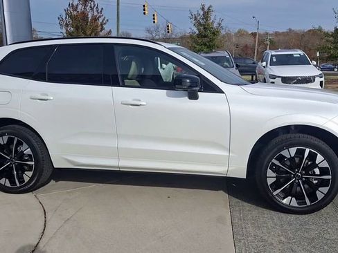 New 2026 Volvo XC60 B5 Plus w/ Protection Package Premier image 6