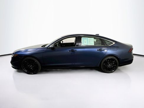 Used 2023 Honda Accord Touring image 8