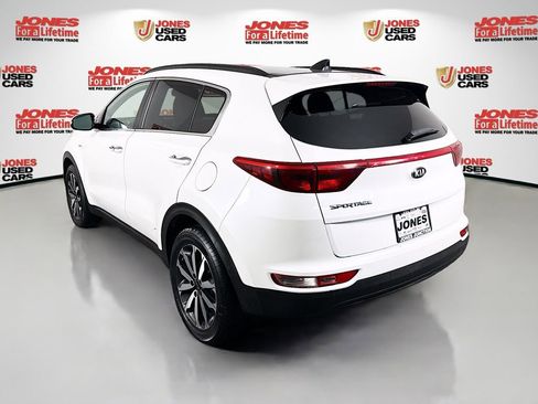 Used 2018 Kia Sportage EX w/ EX Premium Package image 2