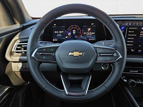 New 2026 Chevrolet Traverse LT w/ LPO, Floor Liner Package image 11