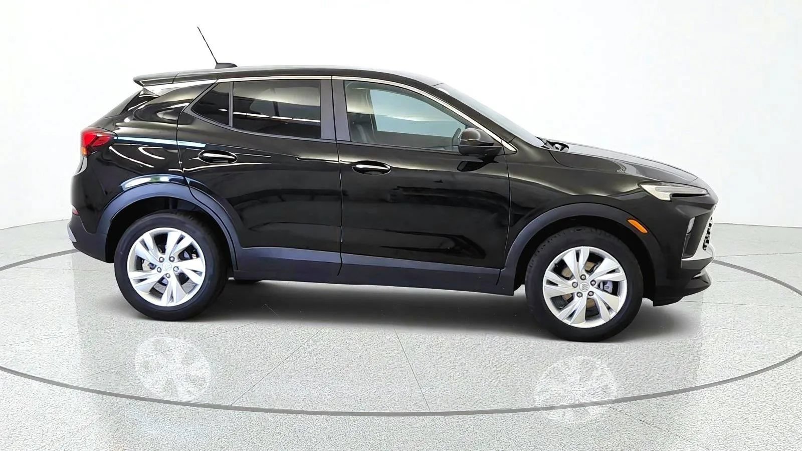Used 2024 Buick Encore GX Preferred AWD/4WD image 10