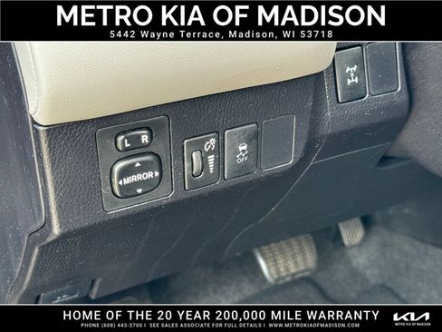 Used 2015 Toyota RAV4 XLE AWD/4WD image 13